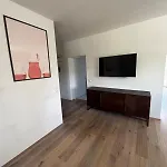 Modernes Zentrales דירה