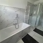아파트 Modernes Zentrales