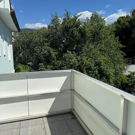 Appartement Modernes Zentrales Mit Balkon