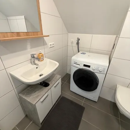 Apartment Modernes Zentrales Mit Balkon