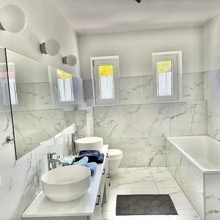 Modernes Zentrales Apartman