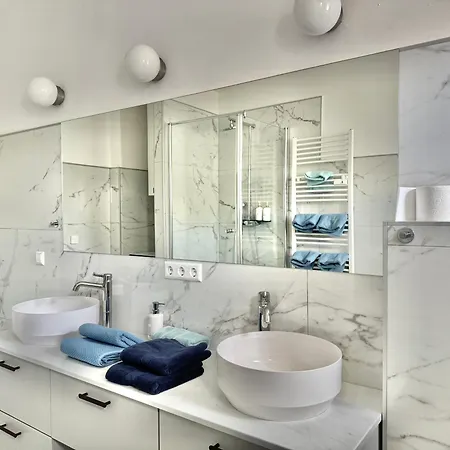 Apartman Modernes Zentrales *